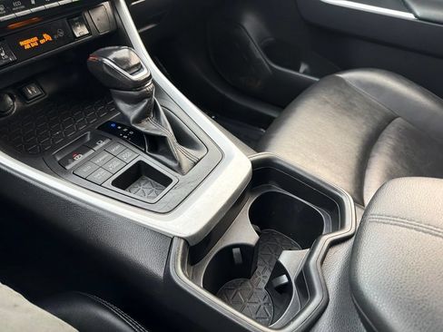 Used 2019 Toyota RAV4 XLE Premium w/ Cold Weather Package AWD/4WD image 29