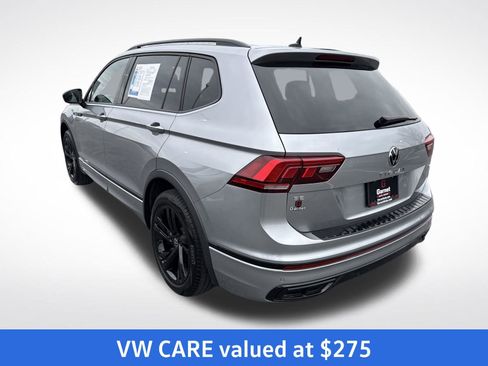 Certified 2024 Volkswagen Tiguan SE R-Line image 3