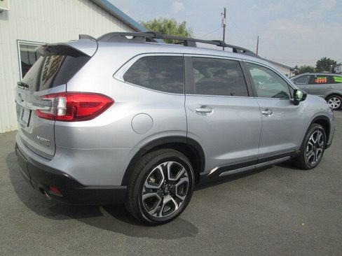 Used 2025 Subaru Ascent Touring w/ Popular Package #2 AWD/4WD image 6
