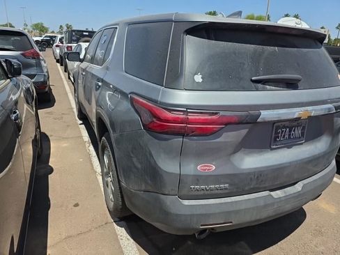 Used 2023 Chevrolet Traverse LS FWD image 5