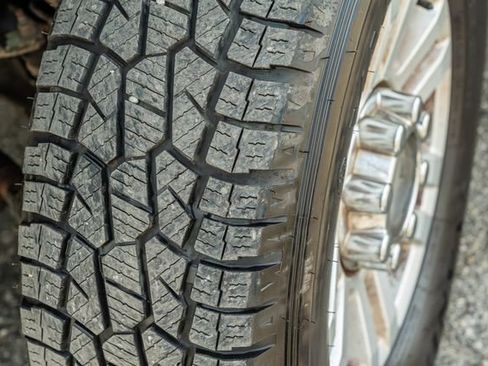 Used 2017 Ford F250 XLT w/ XLT Value Package image 16