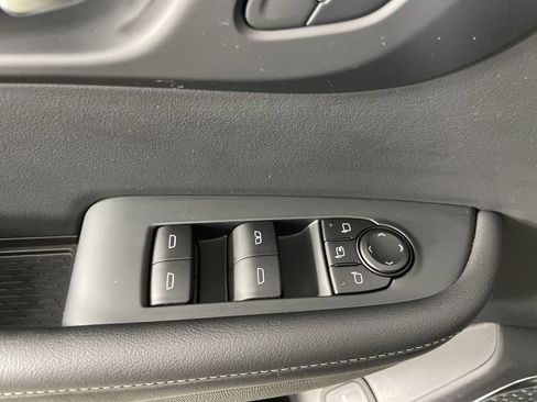 Used 2025 Buick Enclave Preferred image 22