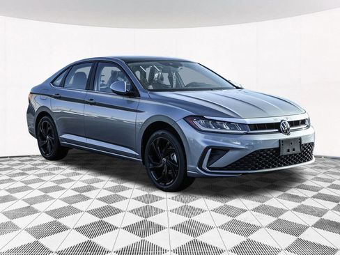 New 2026 Volkswagen Jetta SE FWD image 15