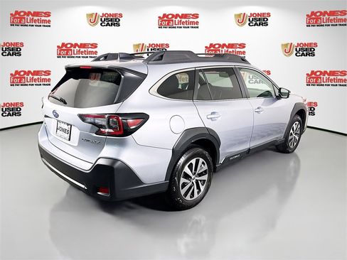 Certified 2025 Subaru Outback Premium image 18