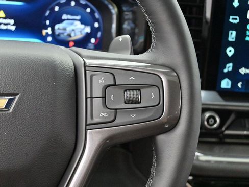 Used 2024 Chevrolet Silverado 1500 High Country w/ High Country Premium Package AWD/4WD image 16