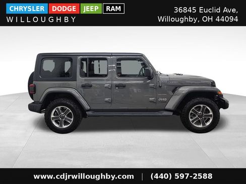 Used 2020 Jeep Wrangler Unlimited Sahara w/ Uconnect 4C Nav & Sound Group AWD/4WD image 4