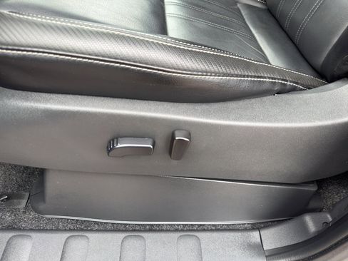 Certified 2023 Nissan Frontier SV w/ SV Premium Package image 16