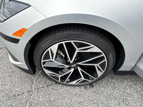 New 2025 Hyundai Ioniq 6 SEL image 21