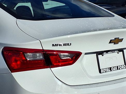 Used 2024 Chevrolet Malibu LT image 22