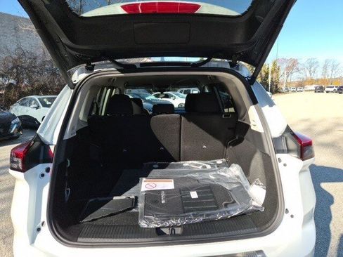 New 2026 Nissan Rogue SV w/ Cold Weather Package image 10