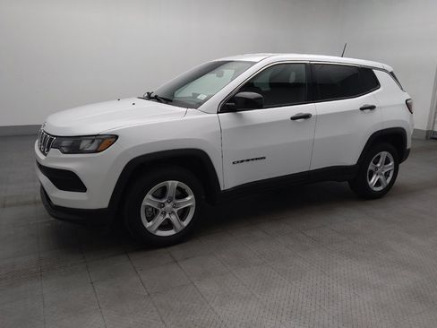 Used 2023 Jeep Compass Sport AWD/4WD image 2