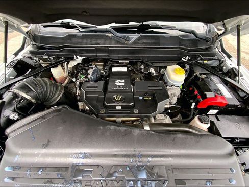 Used 2023 RAM 2500 Tradesman w/ Chrome Appearance Group AWD/4WD image 26