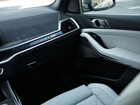 New 2026 BMW X5 xDrive40i w/ Climate Comfort Package image 29