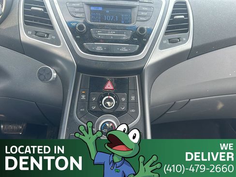 Used 2016 Hyundai Elantra SE image 19