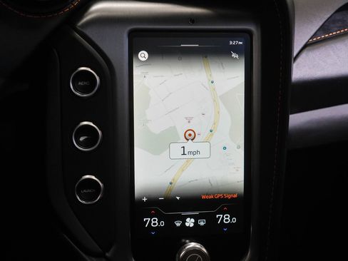 Used 2025 McLaren 750S Spider image 28