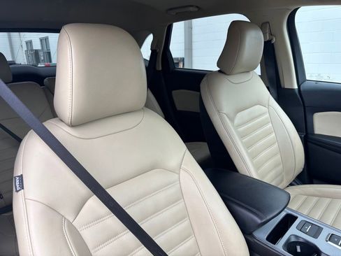 Used 2021 Ford Edge SEL w/ Cargo Accessory Package AWD/4WD image 13