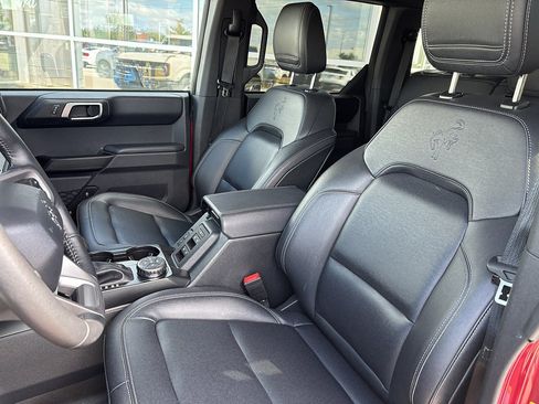 Used 2025 Ford Bronco Badlands AWD/4WD image 11