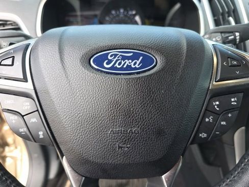 Used 2020 Ford Edge SEL w/ Convenience Package AWD/4WD image 9