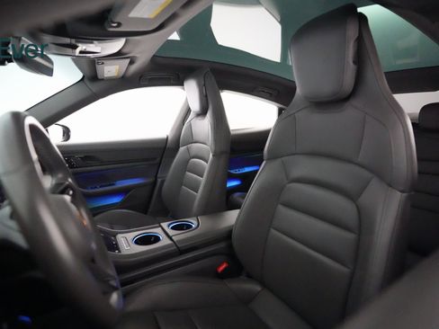 Used 2020 Porsche Taycan 4S image 7