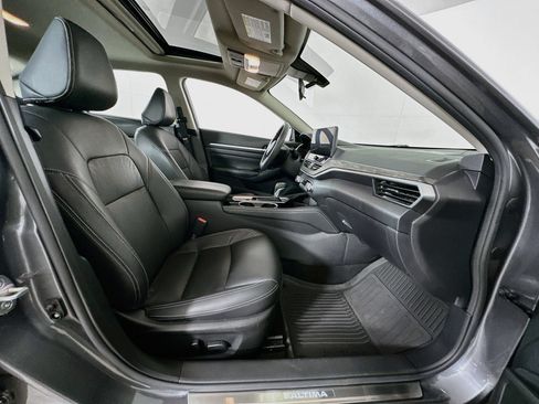 Used 2023 Nissan Altima 2.5 SL FWD image 31