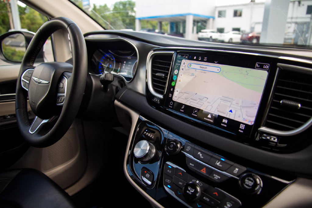 Used 2023 Chrysler Pacifica Touring-L FWD image 18