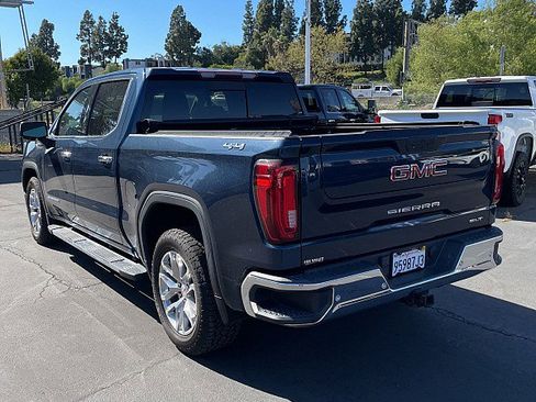 Used 2019 GMC Sierra 1500 SLT w/ SLT Premium Plus Package AWD/4WD image 3