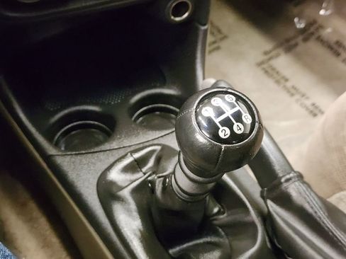 Used 2002 Pontiac Grand Am SE image 26