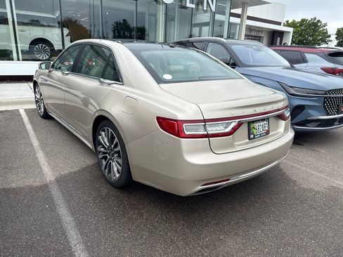 Used 2017 Lincoln Continental Reserve w/ Climate Package AWD/4WD image 3