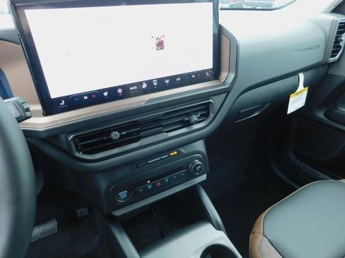 New 2025 Ford Bronco Sport Outer Banks w/ Outer Banks Tech Package+ image 29