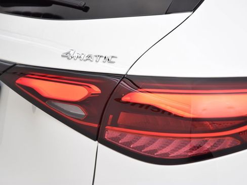 Certified 2026 Mercedes-Benz GLC 300 4MATIC image 14