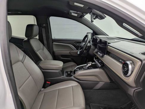 Used 2023 Chevrolet Colorado ZR2 w/ ZR2 Convenience Package III image 23