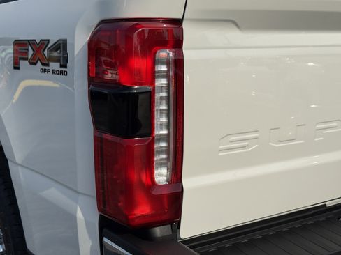 New 2026 Ford F250 Lariat w/ Lariat Ultimate Package AWD/4WD image 8