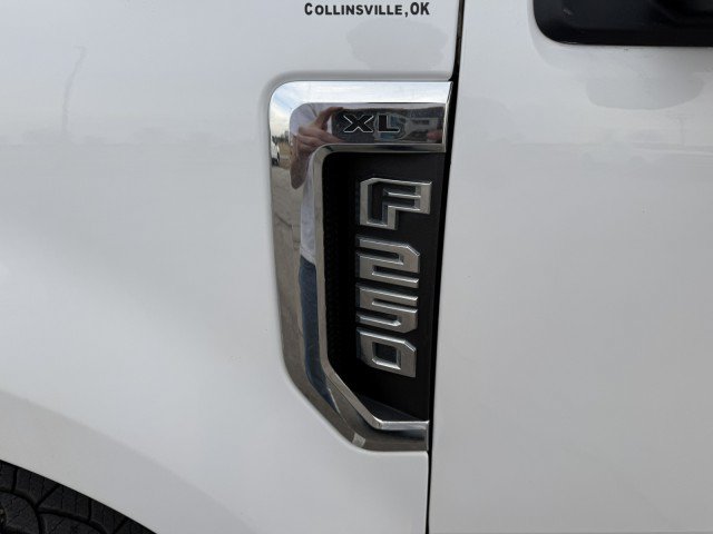 Used 2019 Ford F250 4x4 SuperCab Super Duty image 18