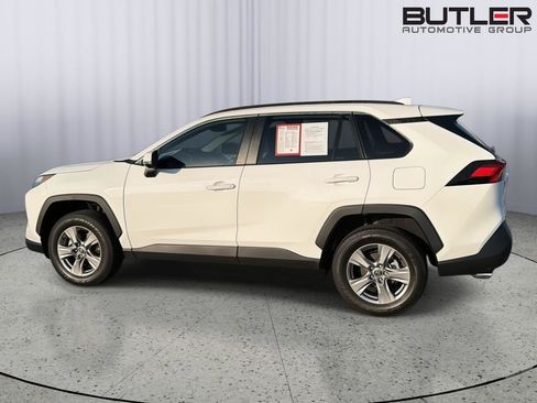 Certified 2023 Toyota RAV4 XLE w/ Convenience Package AWD/4WD image 3