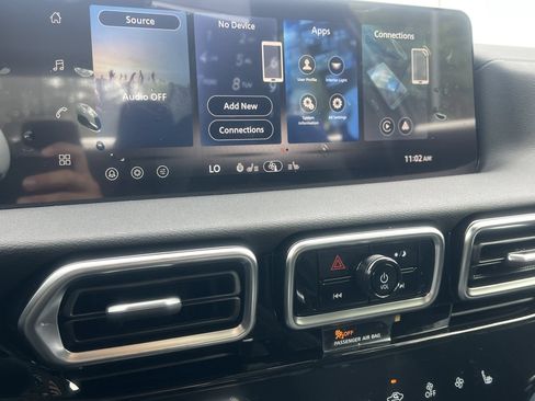 New 2026 Nissan Sentra SV w/ SV Convenience Package FWD image 5