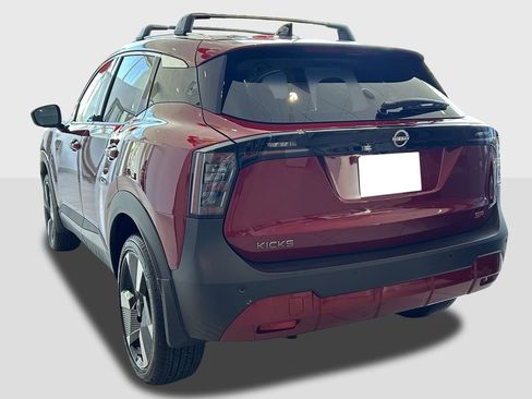 New 2026 Nissan Kicks SR FWD image 3