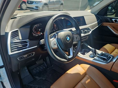 Used 2022 BMW X7 xDrive40i w/ Premium Package AWD/4WD image 15