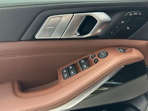 New 2026 BMW X7 xDrive40i w/ M Sport Package AWD/4WD image 13