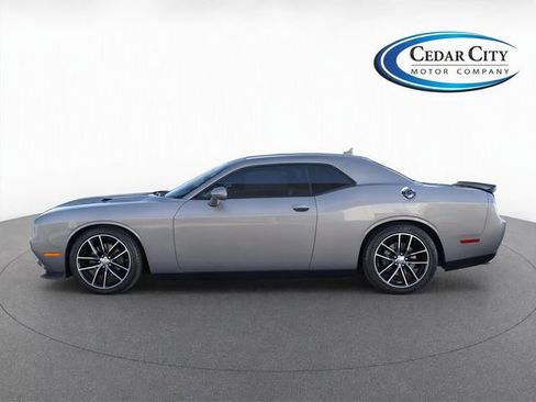Used 2018 Dodge Challenger R/T Scat Pack RWD image 6