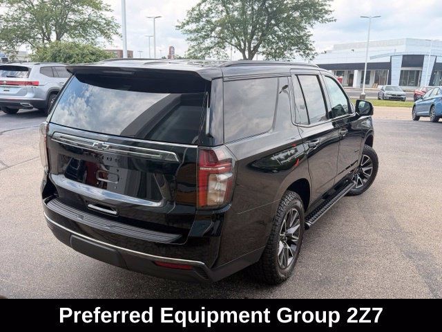 Used 2022 Chevrolet Tahoe Z71 w/ Luxury Package AWD/4WD image 3