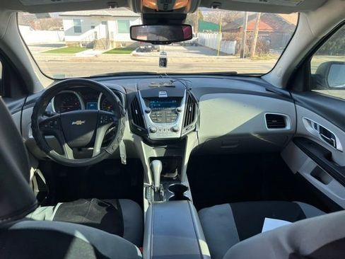 Used 2015 Chevrolet Equinox LS image 6