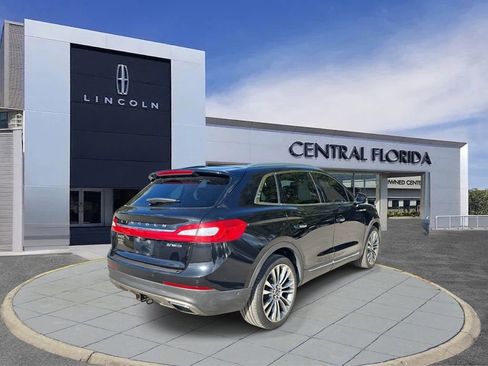 Used 2016 Lincoln MKX Reserve w/ Luxury Package image 3