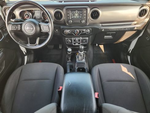 Used 2018 Jeep Wrangler Unlimited Sport S AWD/4WD image 20