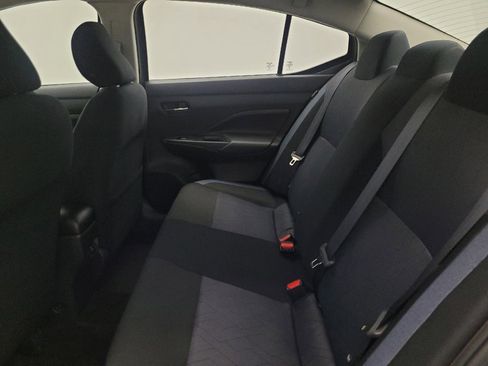 Used 2025 Nissan Versa SV FWD image 18