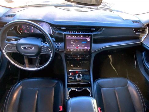 Used 2021 Jeep Grand Cherokee L Limited image 16