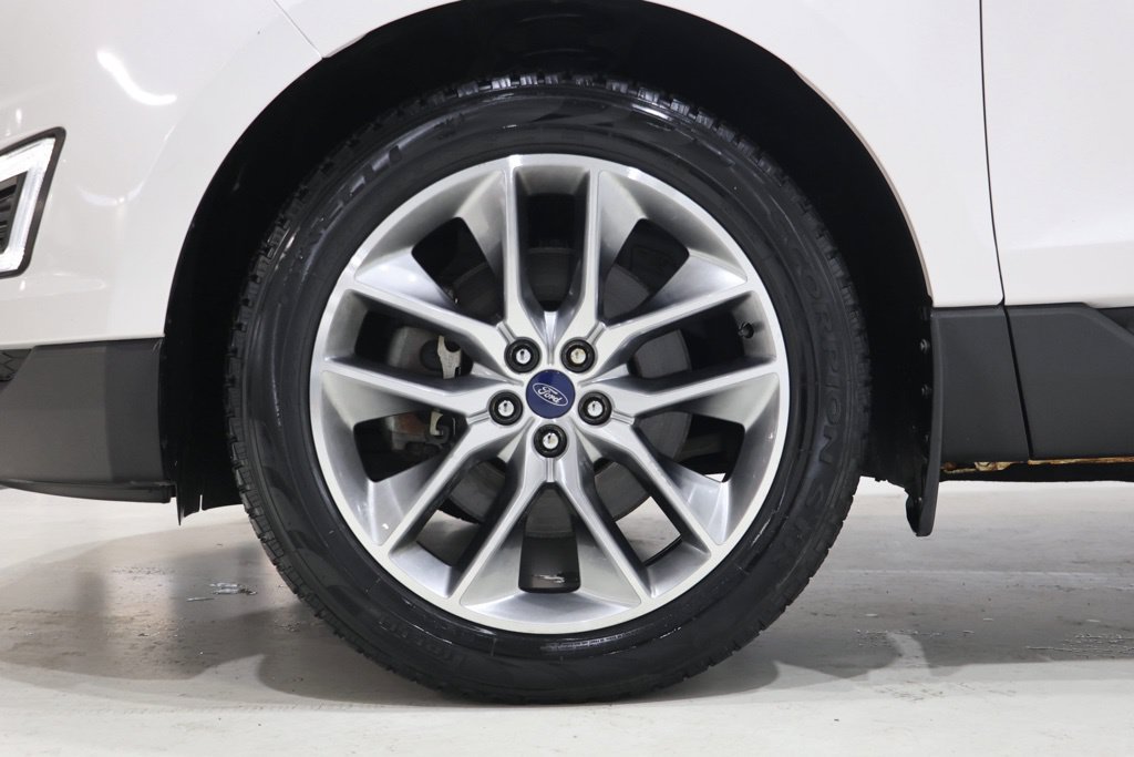 Used 2018 Ford Edge Titanium w/ Canadian Touring Package AWD/4WD image 11