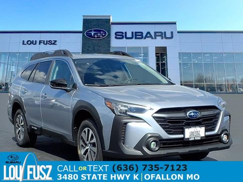 Certified 2025 Subaru Outback Premium image 1
