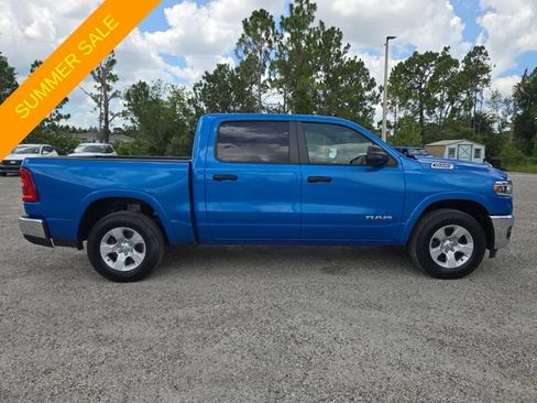 Certified 2025 RAM 1500 Big Horn AWD/4WD image 3