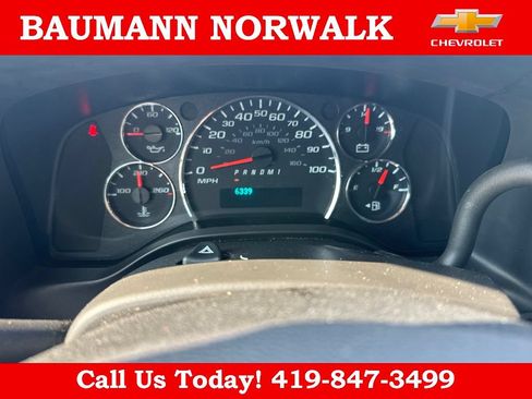 Used 2025 Chevrolet Express 2500 w/ Driver Convenience Package RWD image 20