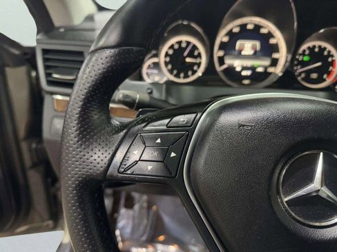 Used 2013 Mercedes-Benz E 350 4MATIC Coupe image 31